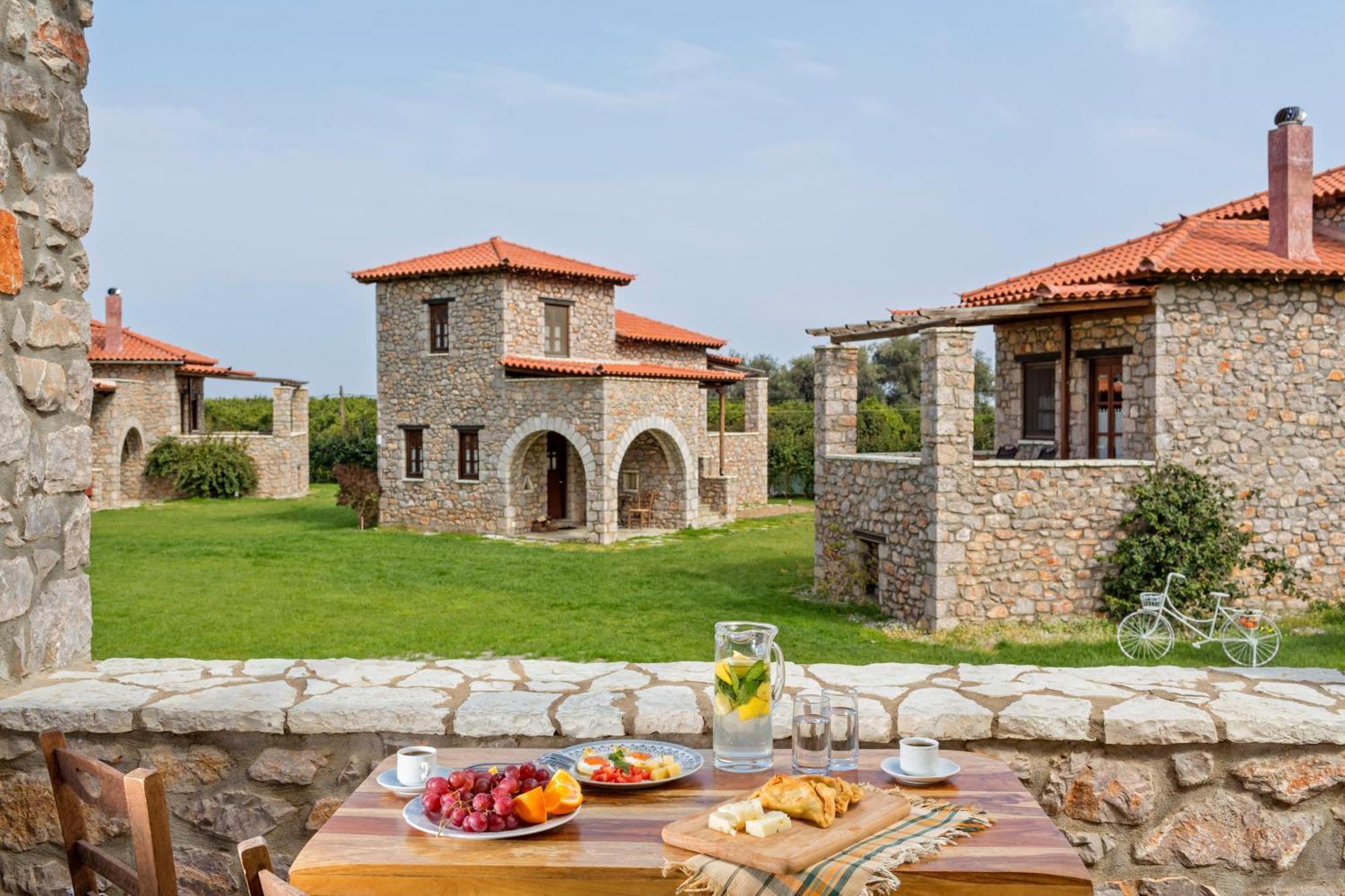 Agroktima Guest House Leonídion Exterior photo